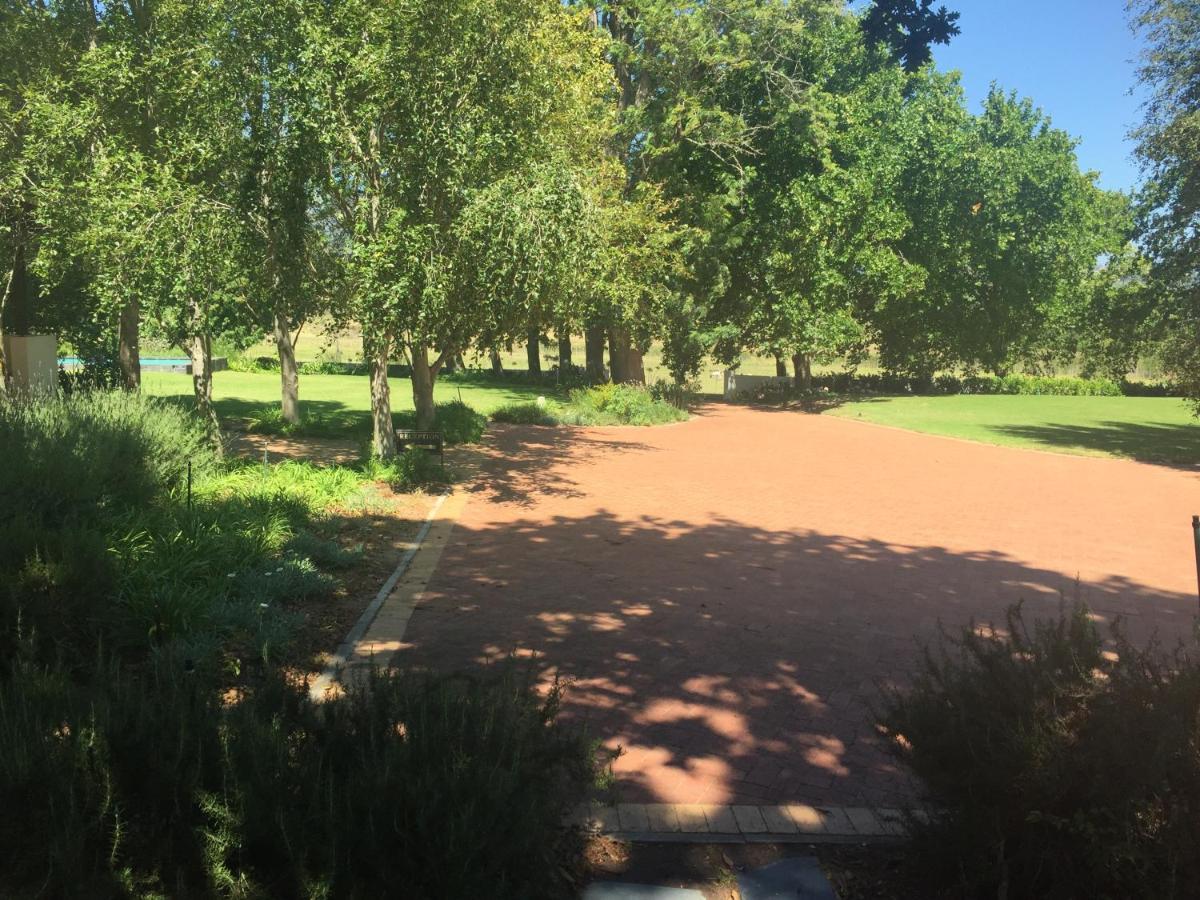 Klein Welmoed Luxury Guest House Stellenbosch Exterior foto